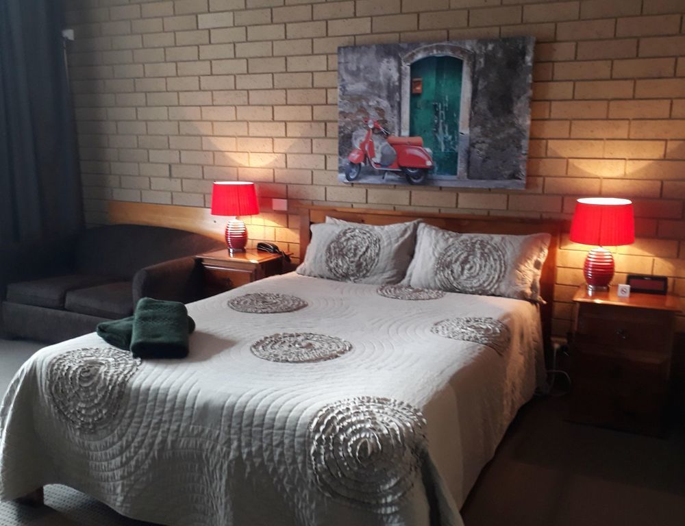 Moe Motor Inn - Contactless 24 Hour Checkinn Available Εξωτερικό φωτογραφία
